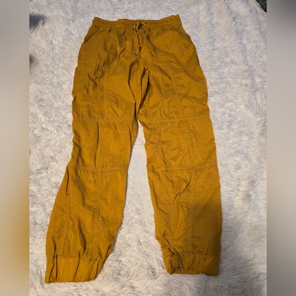 Zara Pants Jogger Women's Color Yellow Size Small - Picture 1 of 10